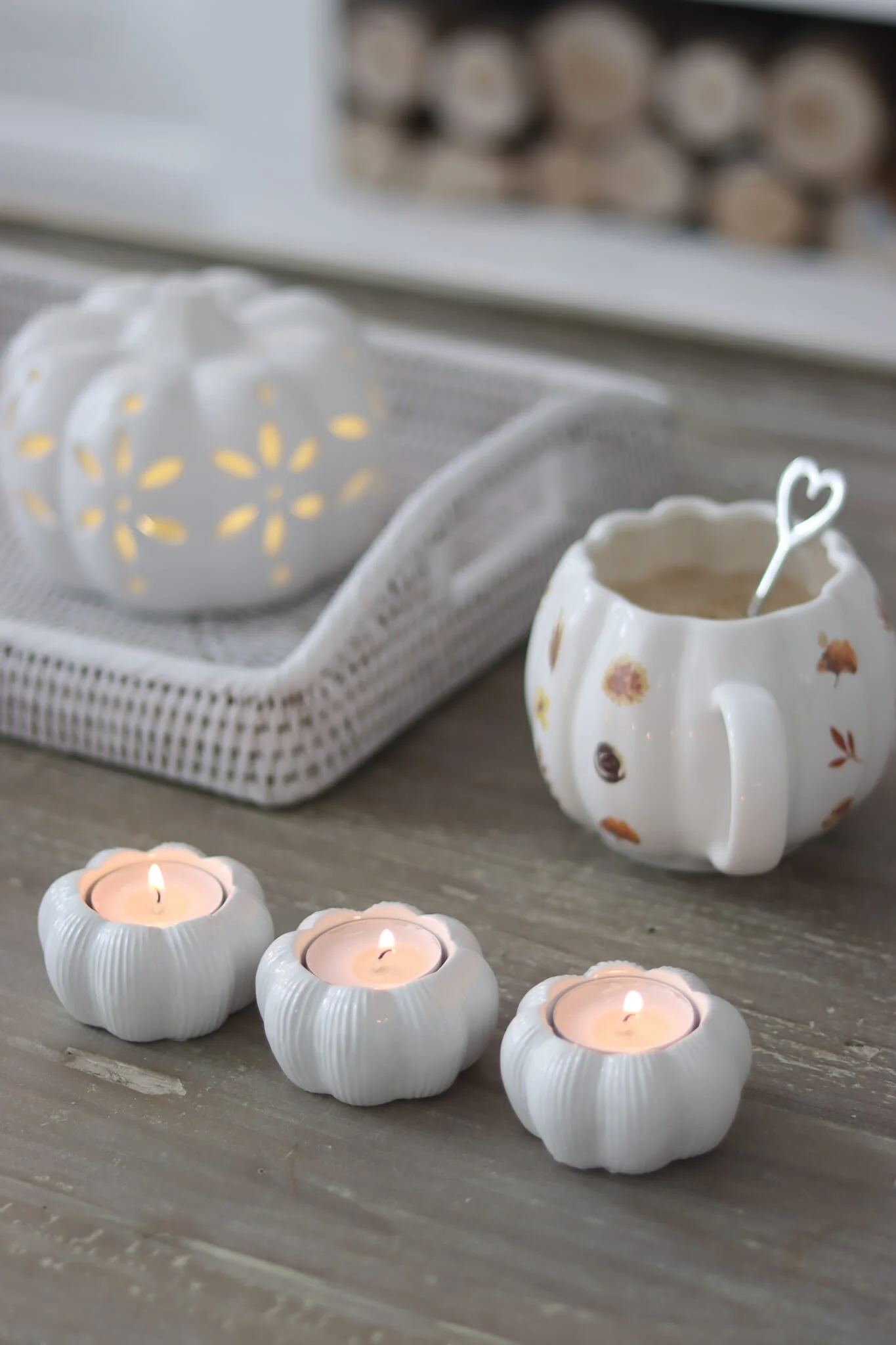 Set of 3 Ceramic Pumpkin Tea Light Holders - White - Image 4