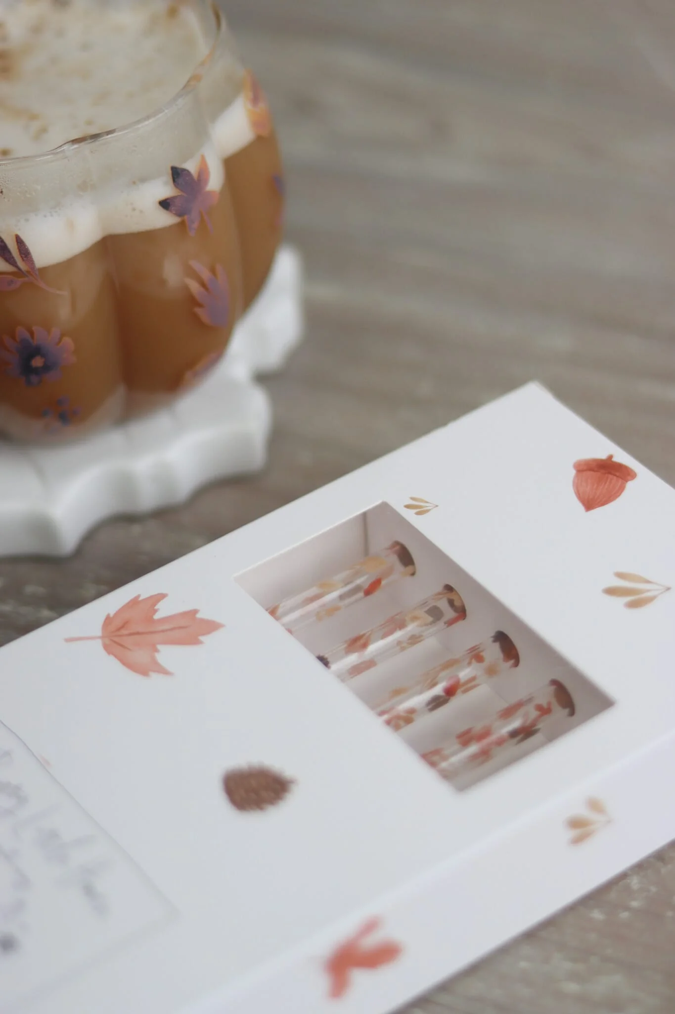 Set Of 4 Glass Straws - Autumn - Image 3