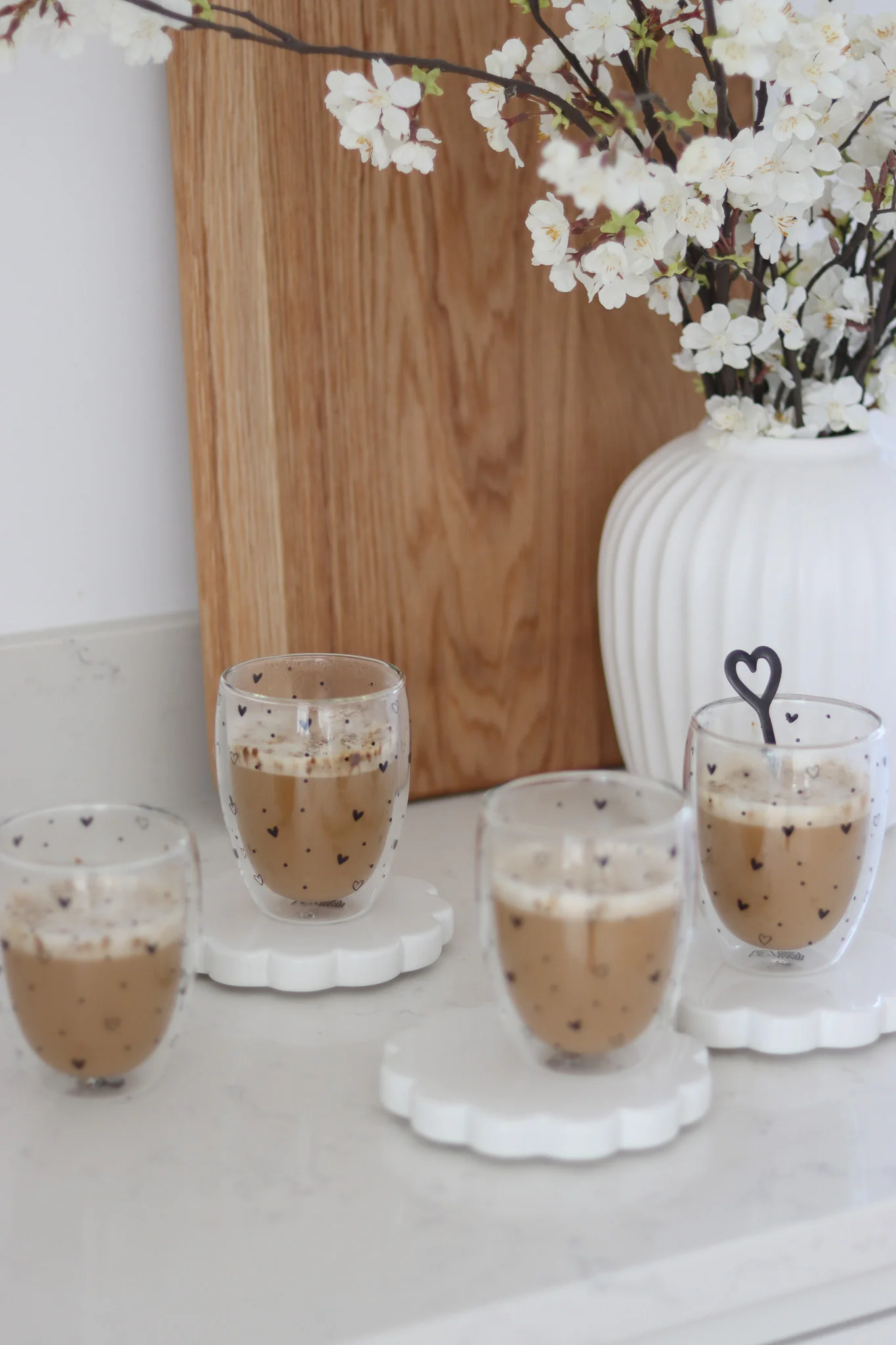 Set of 4 Double Walled Glasses - Hearts & Dots/Black