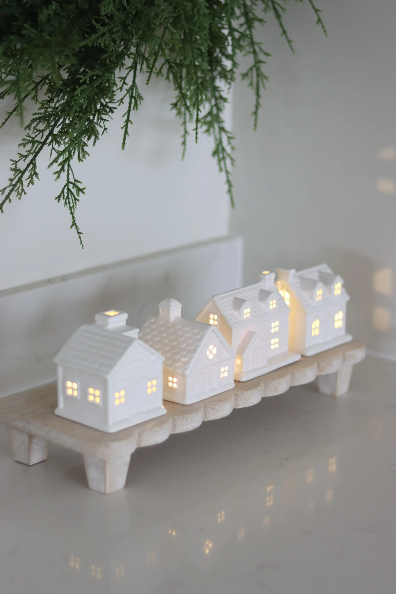 Set of 4 LED Christmas Village Houses - Image 4