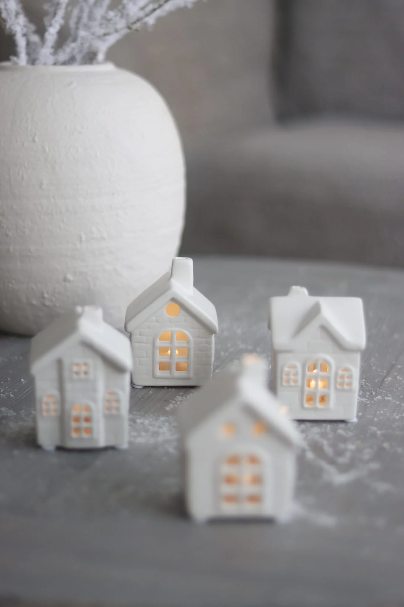 Set Of 4 Mini Ceramic Houses -LED