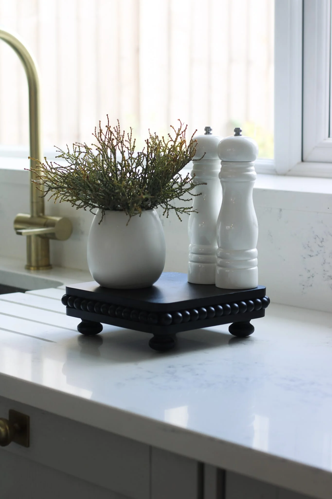 Square Beaded Raised Tray-Black - Image 4