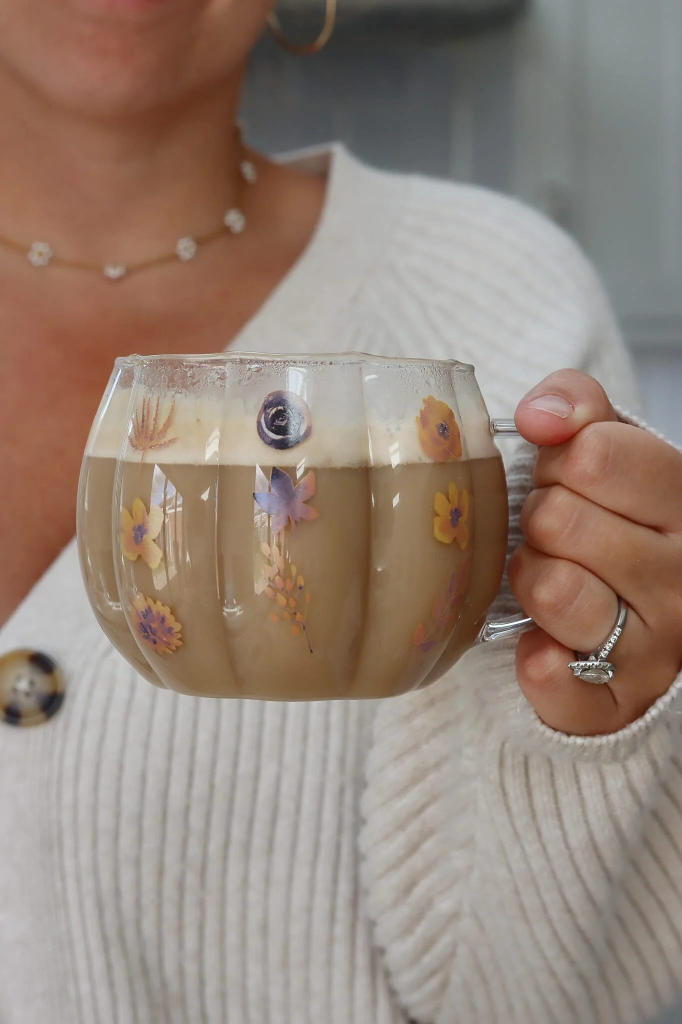 XL Glass Pumpkin Mug - Floral - Image 3