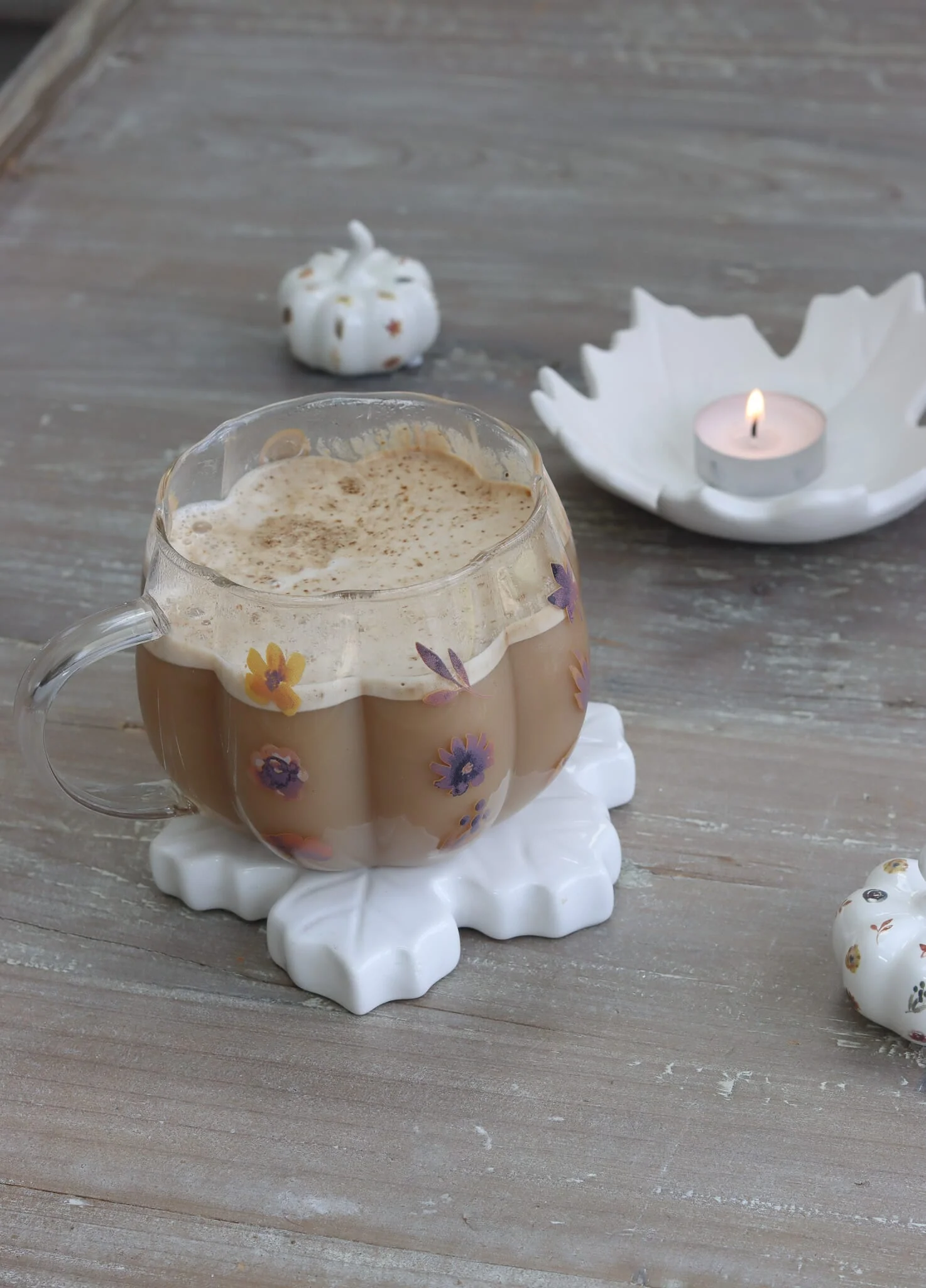 XL Glass Pumpkin Mug - Floral - Image 4